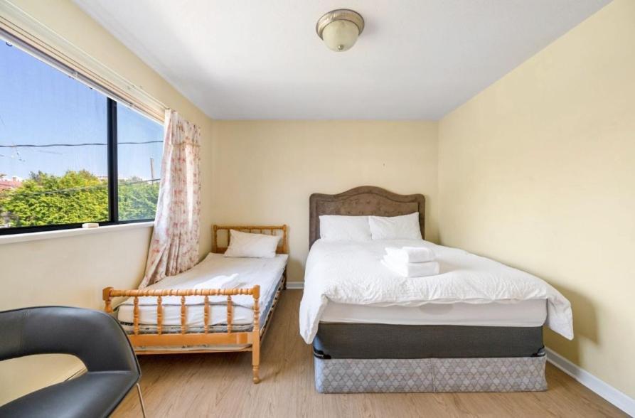 Stylish & Central Vancouver Retreat - Steps From Local Attractions! 아파트 외부 사진