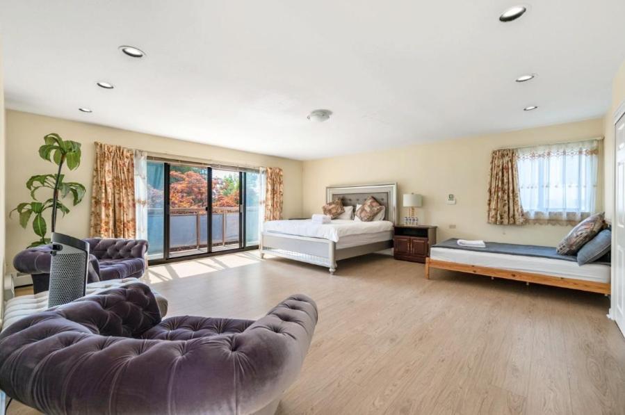 Stylish & Central Vancouver Retreat - Steps From Local Attractions! 아파트 외부 사진