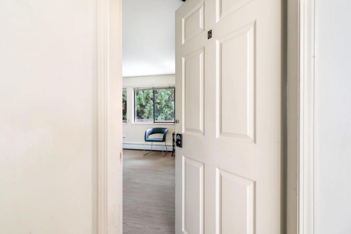 Stylish & Central Vancouver Retreat - Steps From Local Attractions! 아파트 외부 사진